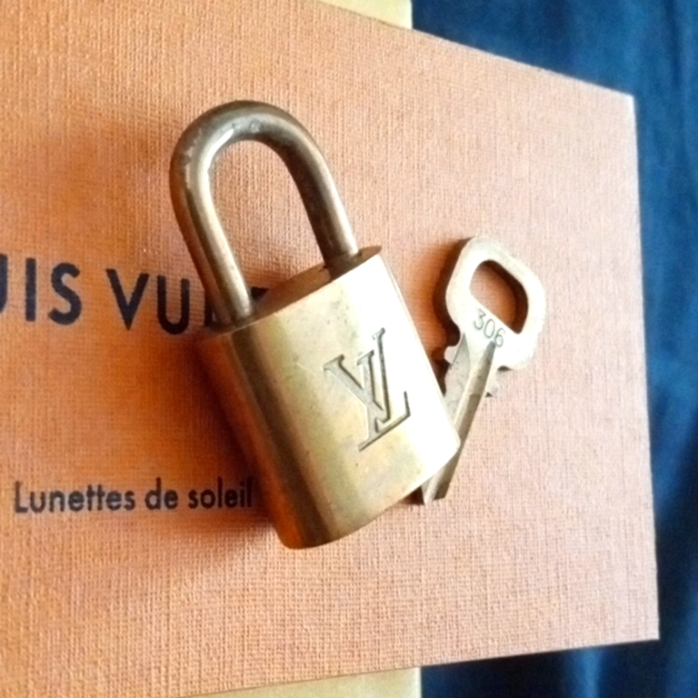Louis Vuitton Lock and key
